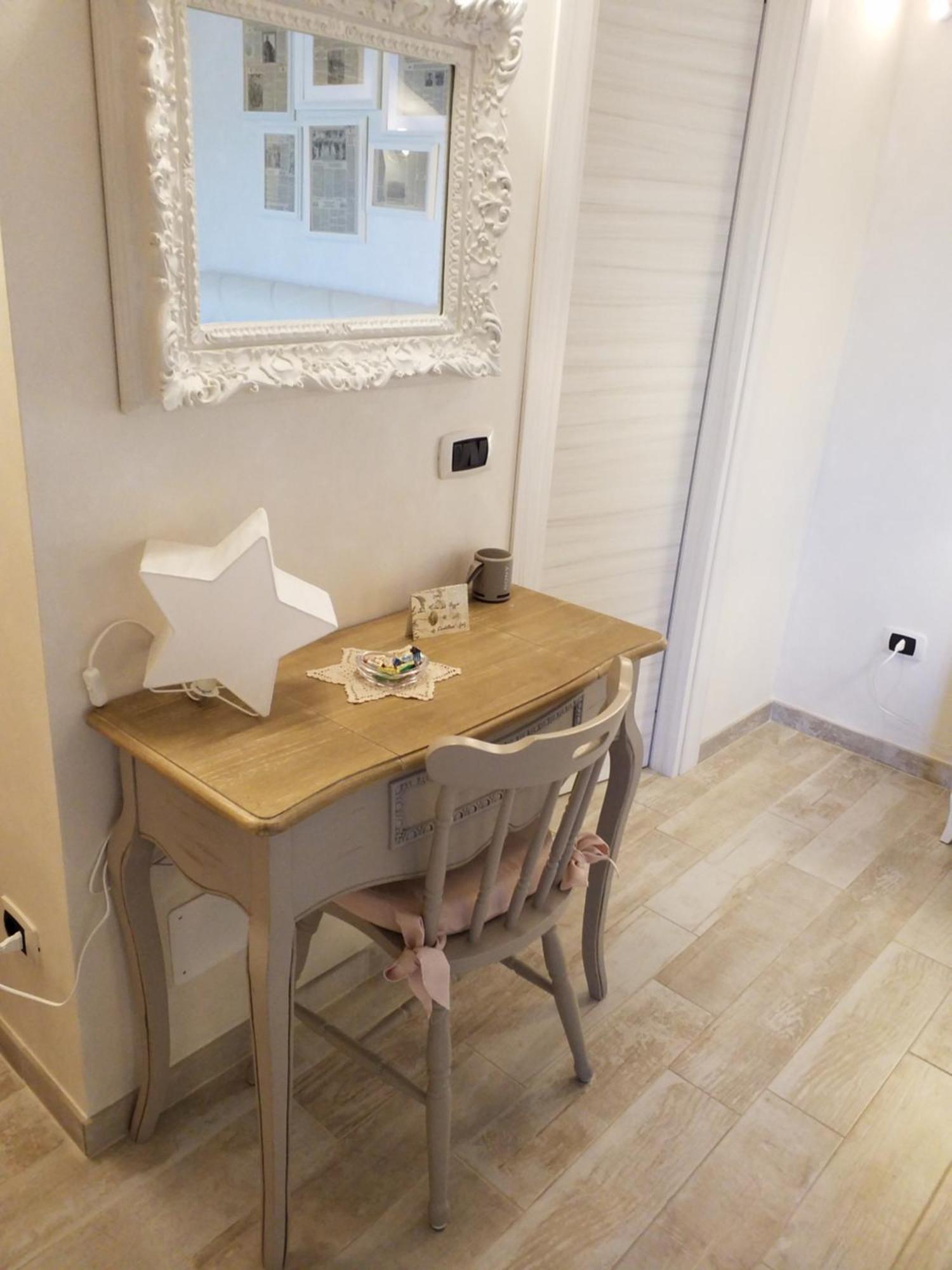 La Vista Del Poggio Bed & Breakfast Castellaro  Dış mekan fotoğraf